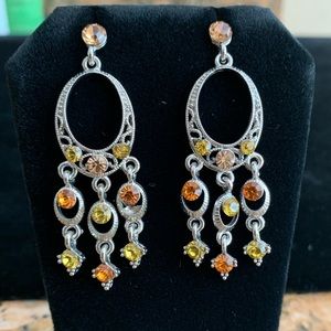 Dangle earrings